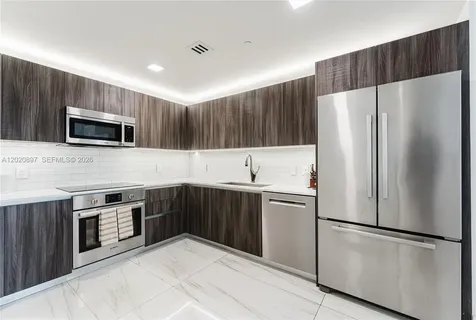 488 NE 18th Street Miami FL 33132