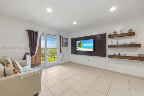 440 E 23rd Street Hialeah FL 33013