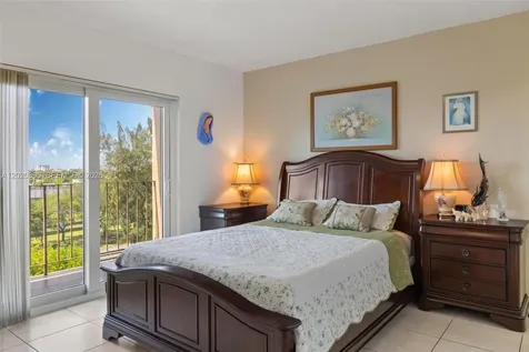 440 E 23rd Street Hialeah FL 33013
