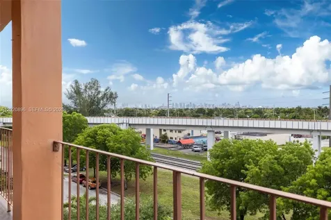 440 E 23rd Street Hialeah FL 33013