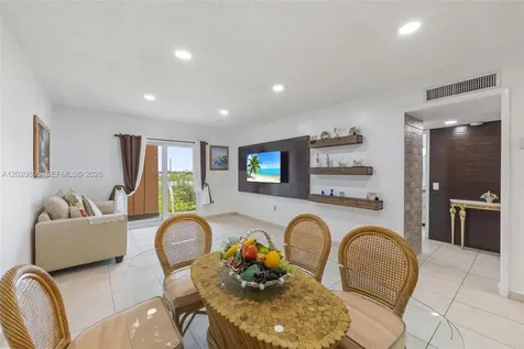 440 E 23rd Street Hialeah FL 33013