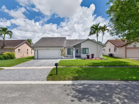 10407 NW 5th Street Plantation FL 33324