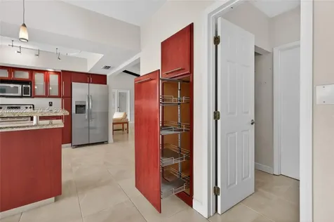 10407 NW 5th Street Plantation FL 33324