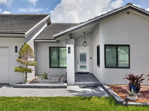 10407 NW 5th Street Plantation FL 33324