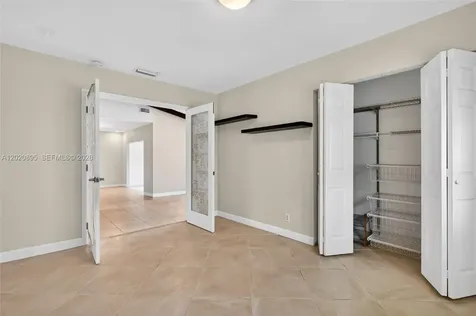 10407 NW 5th Street Plantation FL 33324