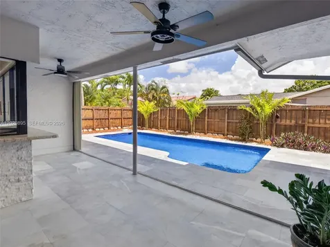 10407 NW 5th Street Plantation FL 33324