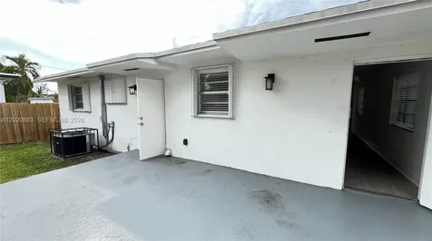 1809 NW 33rd Street Miami FL 33142