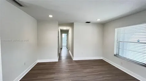 1809 NW 33rd Street Miami FL 33142