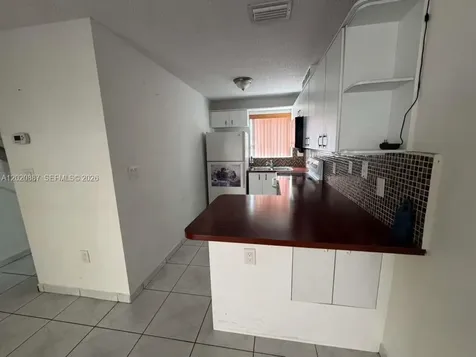 8059 NW 8th Street Miami FL 33126