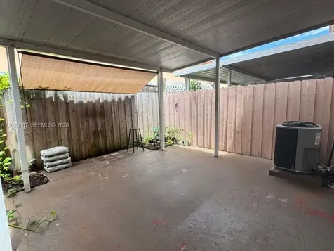 8059 NW 8th Street Miami FL 33126
