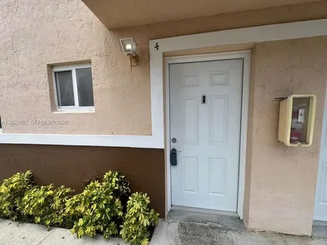8059 NW 8th Street Miami FL 33126