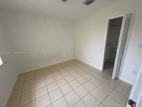 8059 NW 8th Street Miami FL 33126