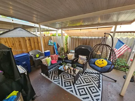 8059 NW 8th Street Miami FL 33126