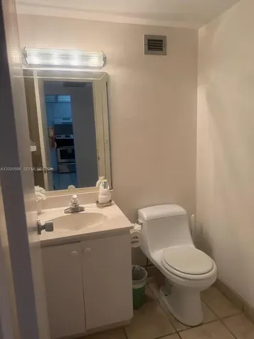 5601 Collins Avenue Miami Beach FL 33140