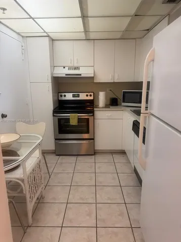 5601 Collins Avenue Miami Beach FL 33140