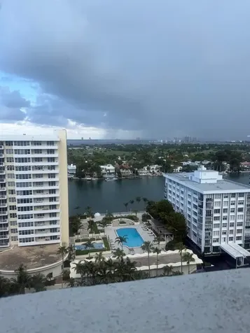 5601 Collins Avenue Miami Beach FL 33140