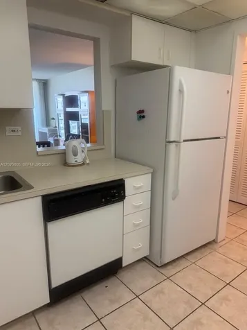 5601 Collins Avenue Miami Beach FL 33140