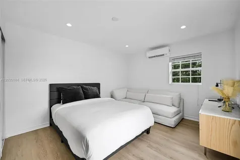 150 NE 50th Terrace Miami FL 33137