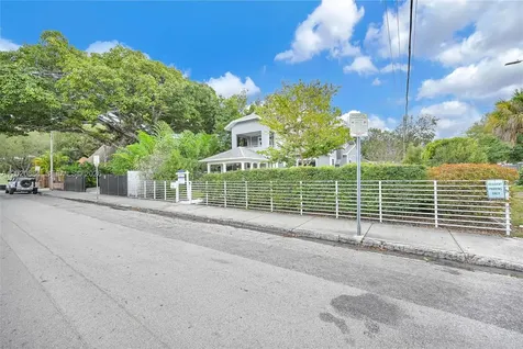 150 NE 50th Terrace Miami FL 33137