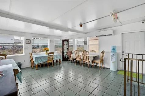 7100 NW 1st Terrace Miami FL 33126