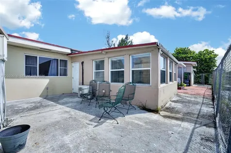7100 NW 1st Terrace Miami FL 33126