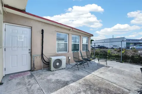 7100 NW 1st Terrace Miami FL 33126