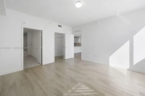 999 SW 1st Avenue Miami FL 33130