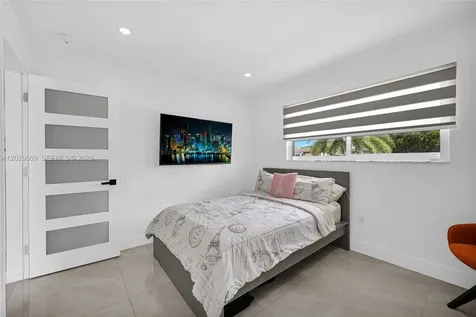 10202 SW 33rd Street Miami FL 33165