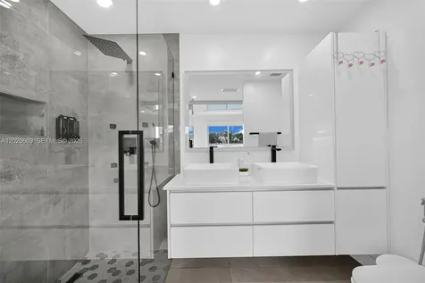 10202 SW 33rd Street Miami FL 33165