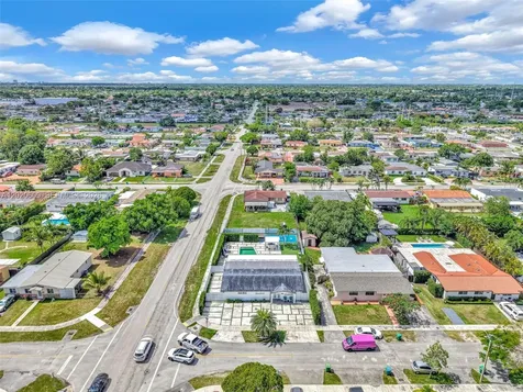 10202 SW 33rd Street Miami FL 33165
