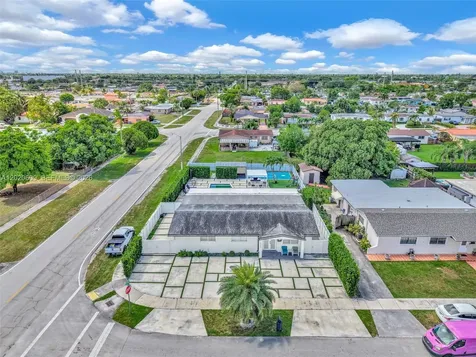 10202 SW 33rd Street Miami FL 33165
