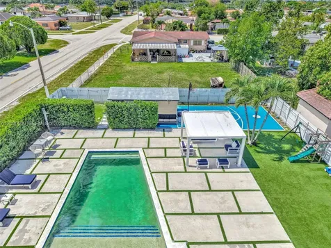 10202 SW 33rd Street Miami FL 33165