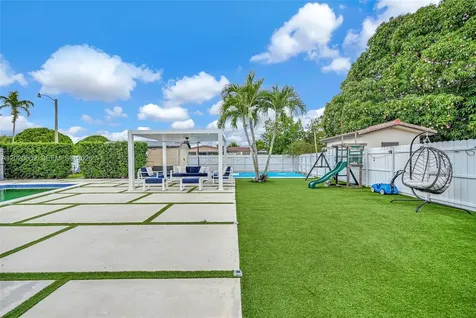 10202 SW 33rd Street Miami FL 33165