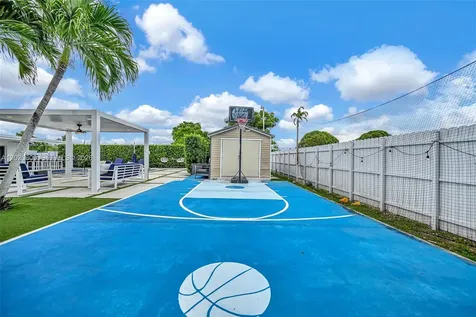 10202 SW 33rd Street Miami FL 33165