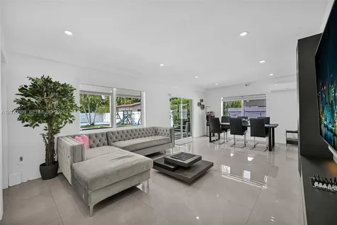 10202 SW 33rd Street Miami FL 33165