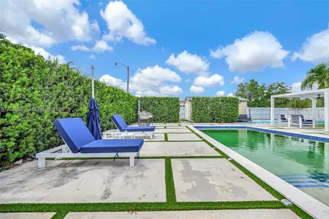 10202 SW 33rd Street Miami FL 33165