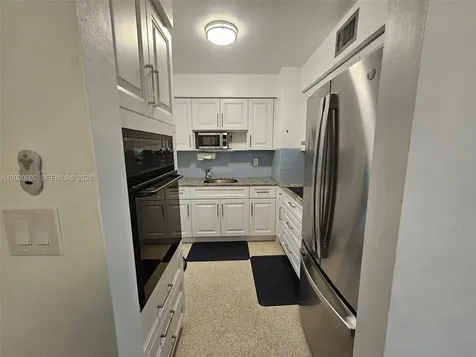 4512 Seagrape Drive Lauderdale By The Sea FL 33308