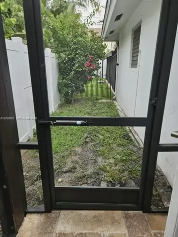 4512 Seagrape Drive Lauderdale By The Sea FL 33308