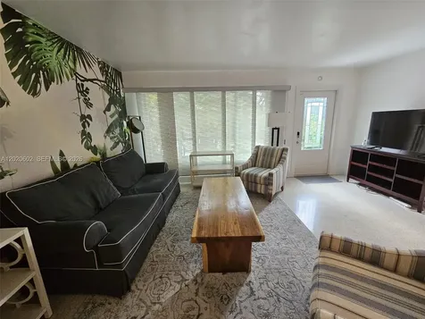 4512 Seagrape Drive Lauderdale By The Sea FL 33308