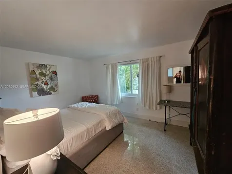 4512 Seagrape Drive Lauderdale By The Sea FL 33308