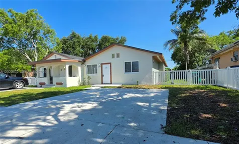1068 NW 112th Street Miami FL 33168