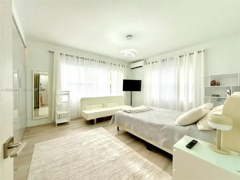 1228 Pennsylvania Avenue Miami Beach FL 33139