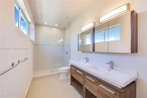 7701 SW 95th Terrace Miami FL 33156
