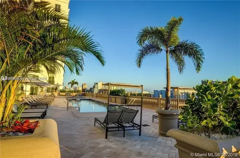 10 Aragon Avenue Coral Gables FL 33134