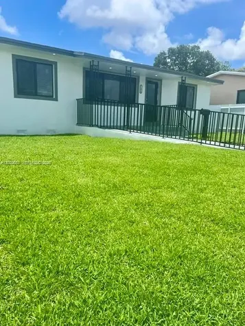 12020 W Golf Drive Miami FL 33167