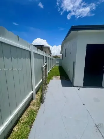12020 W Golf Drive Miami FL 33167