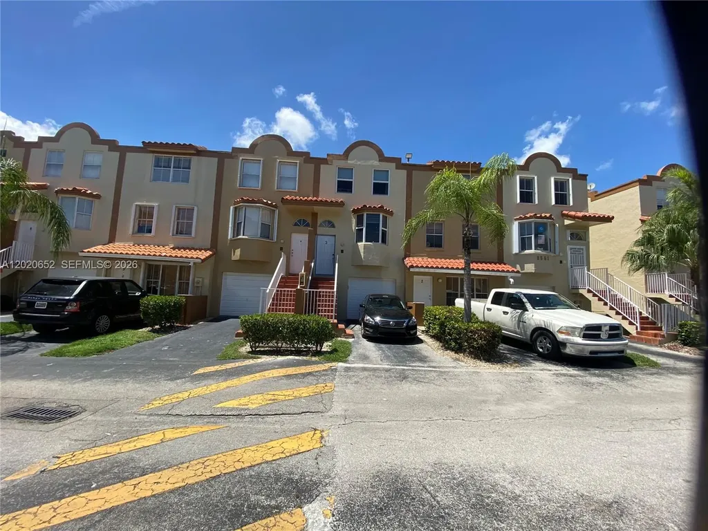 8661 NW 4th Terrace Miami FL 33126