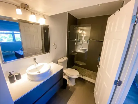 8661 NW 4th Terrace Miami FL 33126