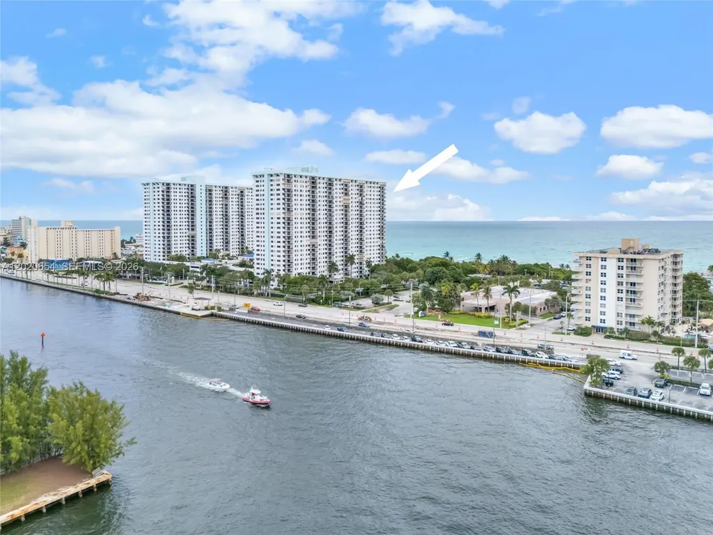 Hollywood FL 33019