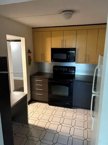 2781 Taft Street Hollywood FL 33020